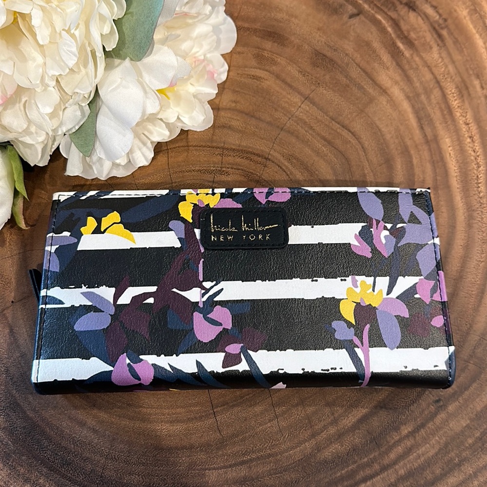 NWOT Nicole Miller abstract striped floral wallet